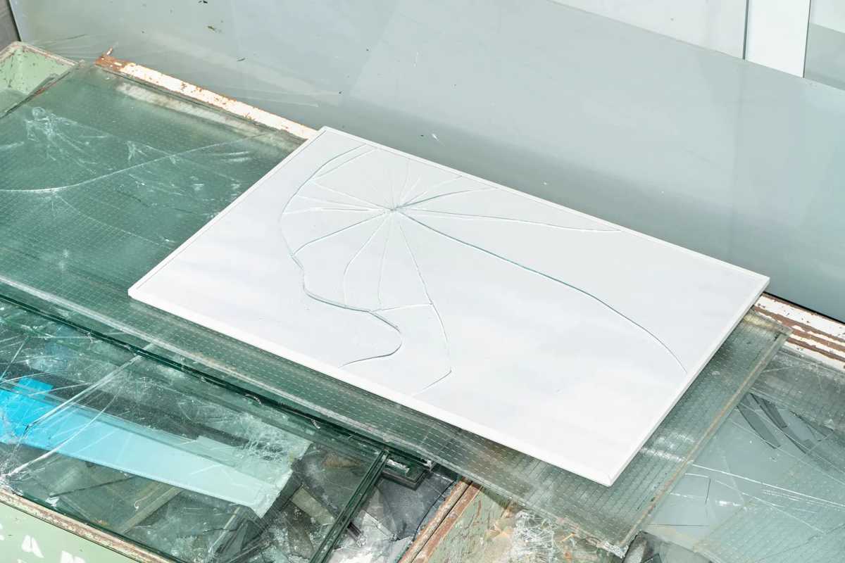 Main mockup image